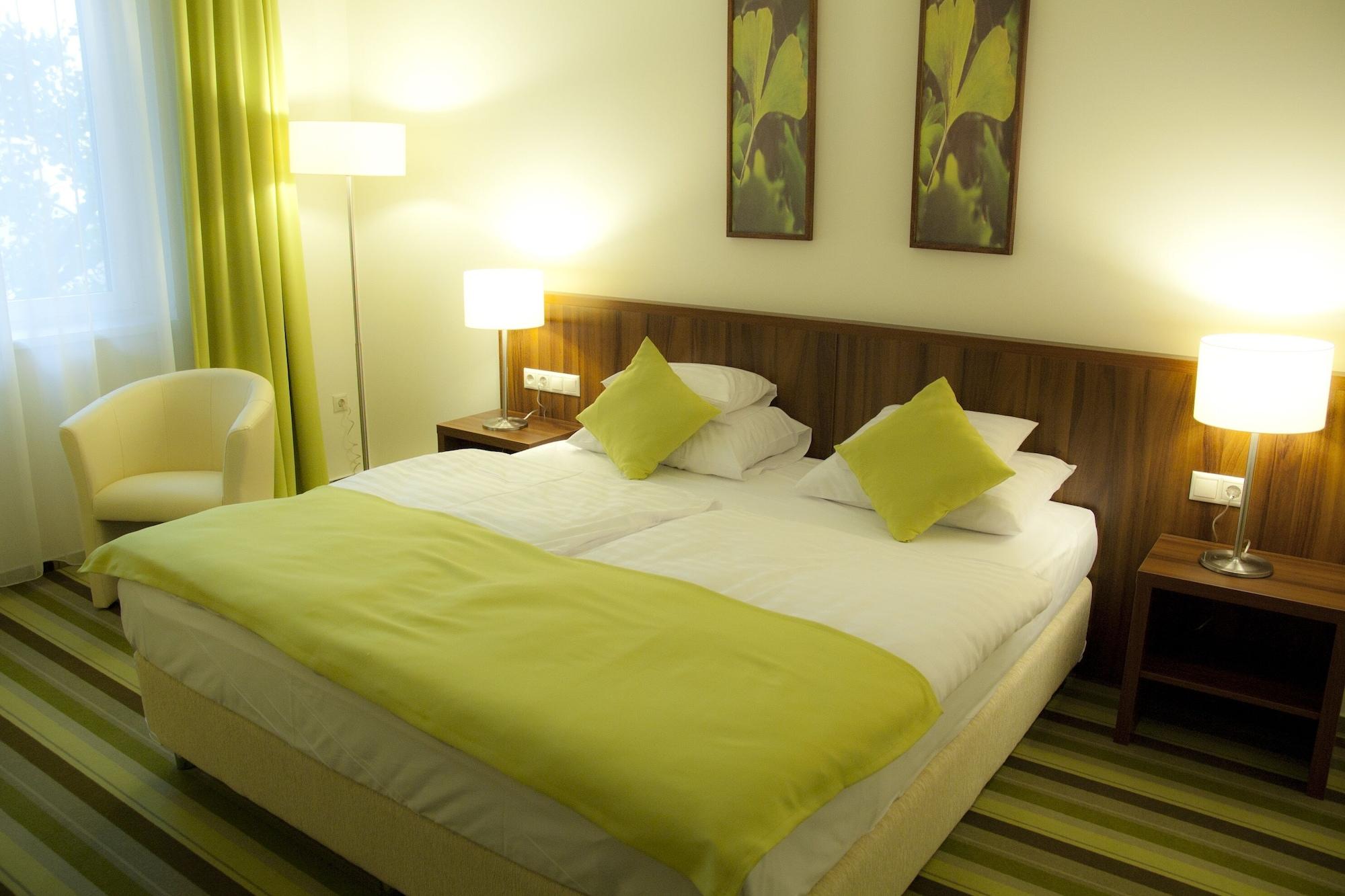Hotel Ginkgo Hódmezővásárhely Eksteriør billede