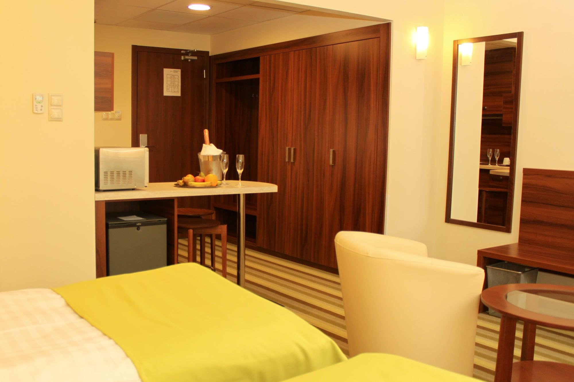 Hotel Ginkgo Hódmezővásárhely Eksteriør billede