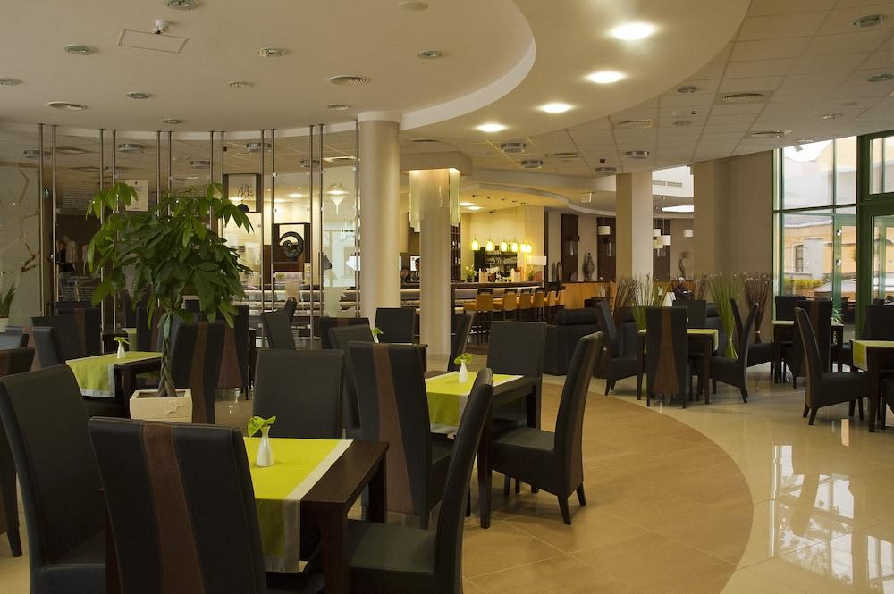 Hotel Ginkgo Hódmezővásárhely Eksteriør billede