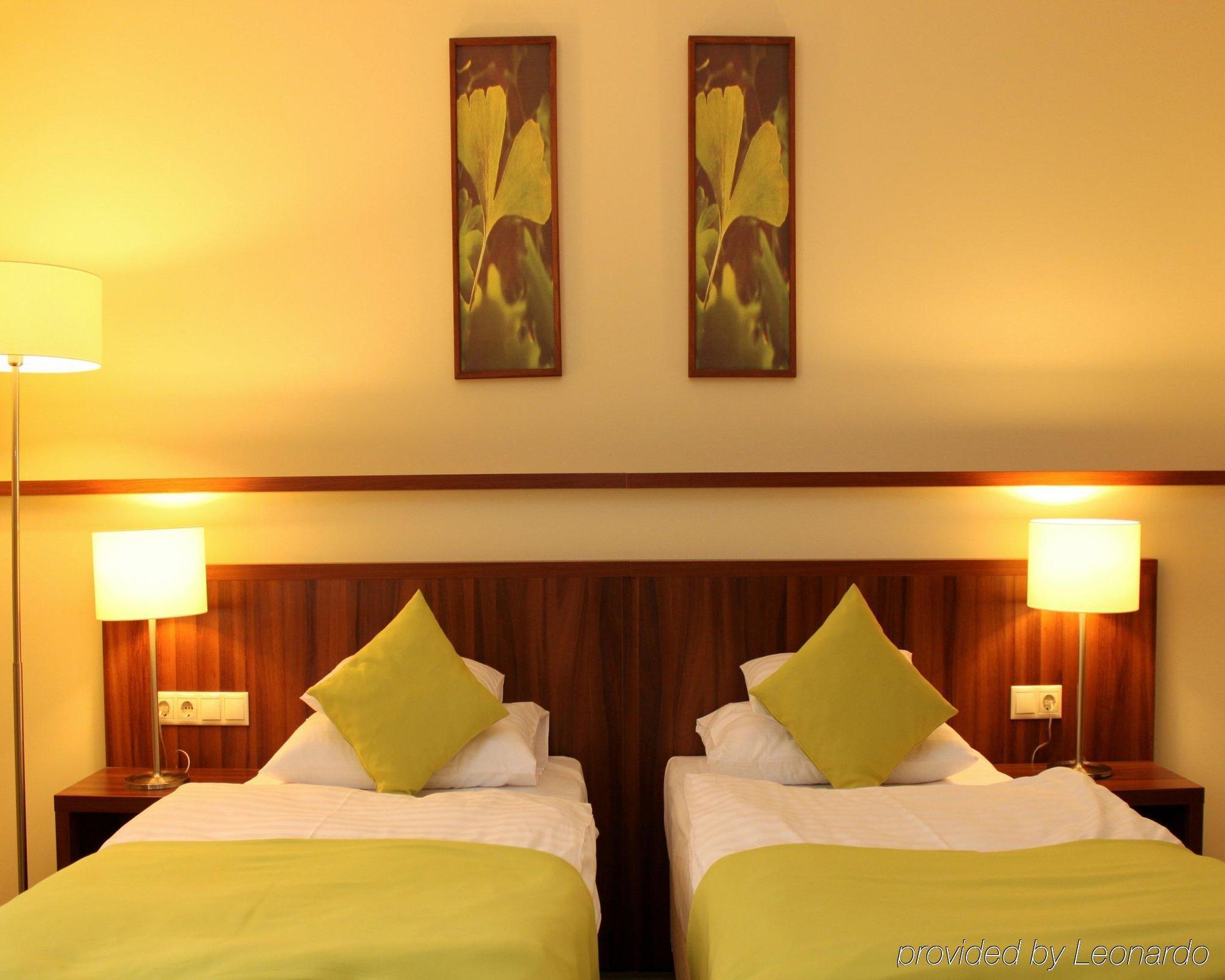 Hotel Ginkgo Hódmezővásárhely Værelse billede